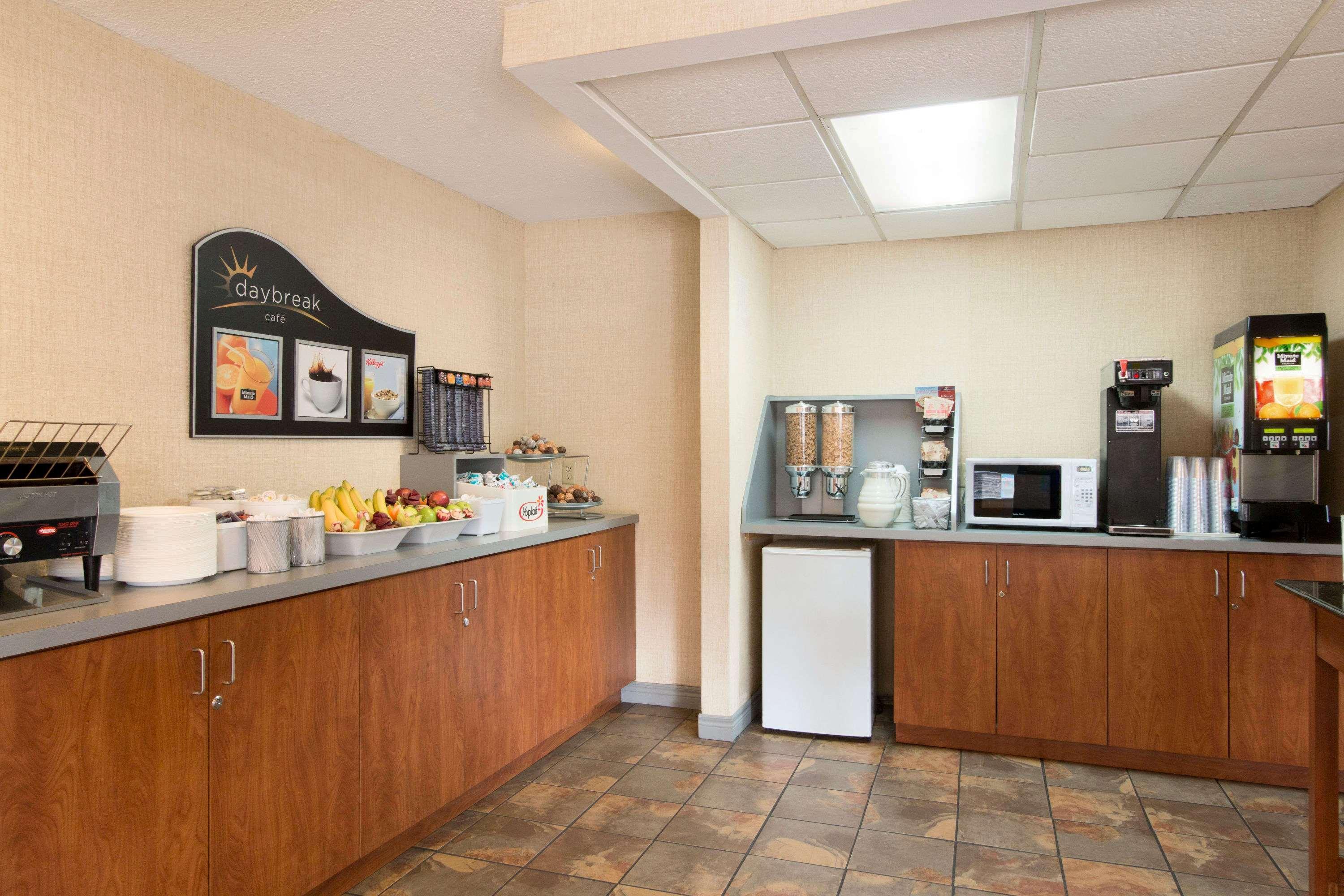 Days Inn By Wyndham Niagara Falls Near The Falls Ngoại thất bức ảnh