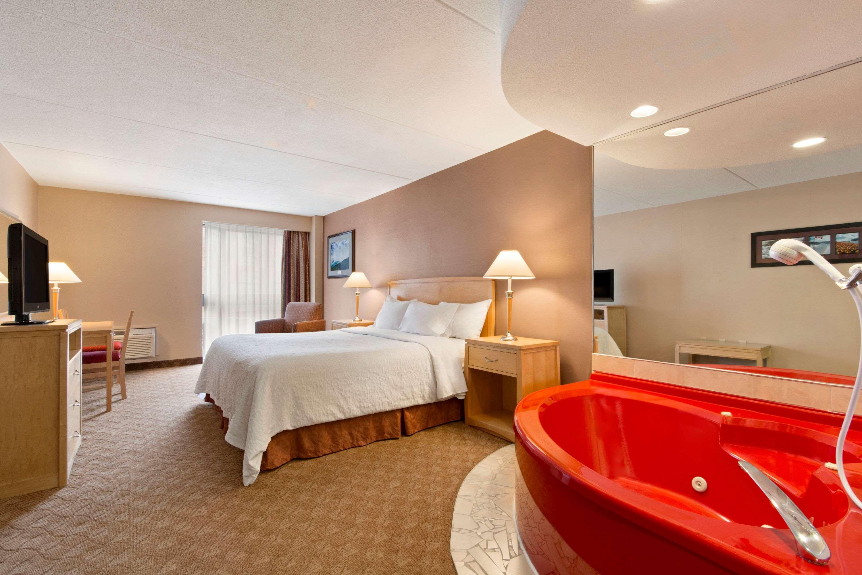 Days Inn By Wyndham Niagara Falls Near The Falls Ngoại thất bức ảnh